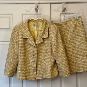 Tahari Arthur S Levine suit with skirt, size 16, yellow and tan weave pattern.